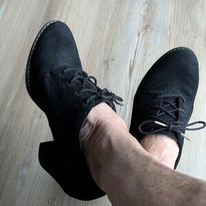 Dr Scholls Cheer black ankle booties. Vegan suede size 8.